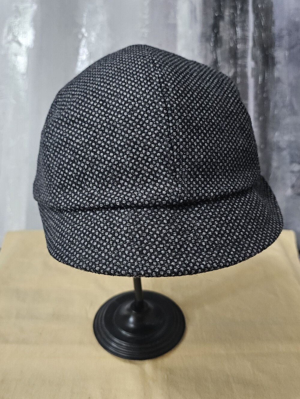 21MEN Grey Black Driver Satin-Lined Men's Cap - Size OS